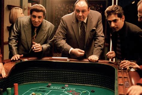 نقد و بررسی و خلاصه سریال سوپرانوز The Sopranos مجله کوروش