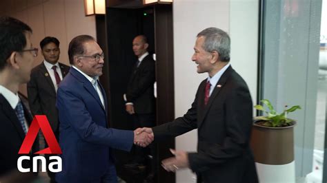 Malaysia PM Anwar Ibrahim Arrives In Singapore For First Official Visit