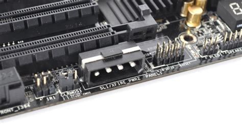 ASRock X79 Extreme 11 Mit LSI SAS2 Controller Im Test Layout Und