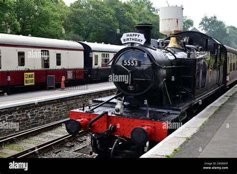 Carrying A Happy Birthday Headboard GWR Class 4575 Small Prairie Tank