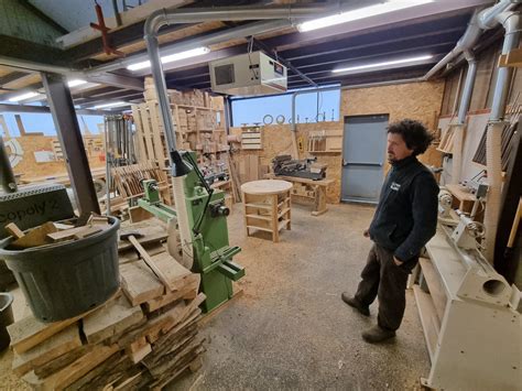 En images Dans les Bauges découvrez en images un atelier atypique