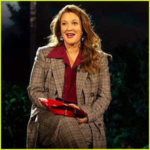 Drew Barrymore Reveals She Thought E.T. Was Real During Cast Reunion ...