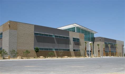 Desert Oasis High School – Cind-R-Lite Block Co.