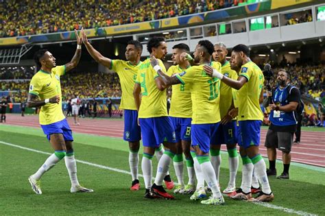 Seleção Brasileira estreia nas Eliminatórias goleada e recorde de