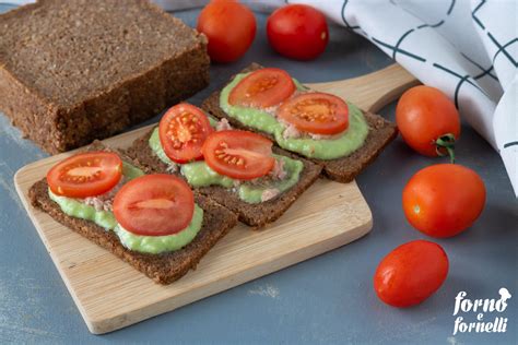 Crostini Con Avocado E Tonno Forno E Fornelli