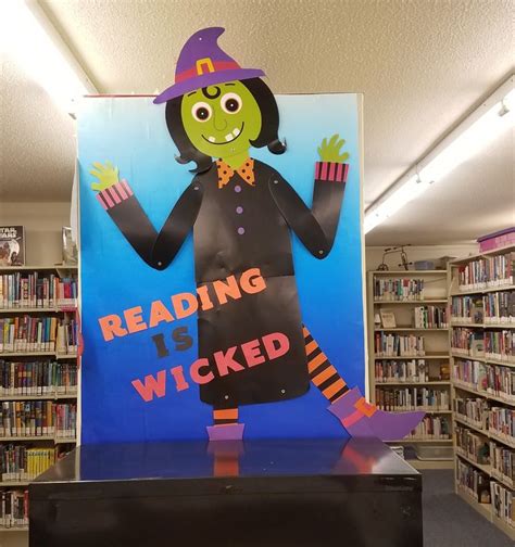 Halloween library bulletin board | Library book displays, School ...