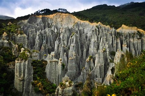 Putangirua Pinnacles Earth Pillars Wairarapa New Zealand Beautiful