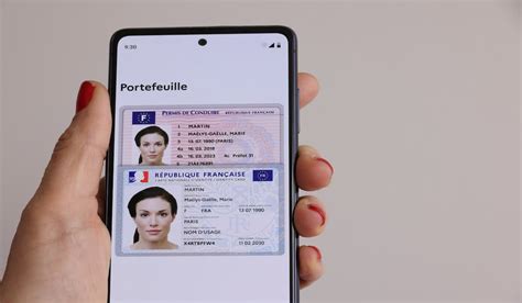 Le Permis De Conduire Sur Smartphone Est Disponible En France Depuis Hier