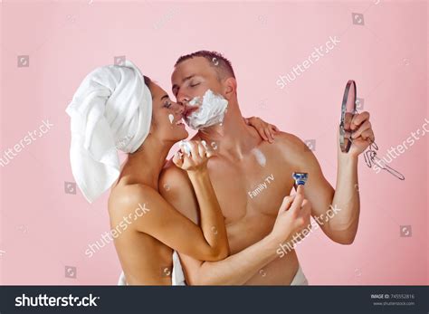 Nude Couple Passionate Couple Kissing Boy库存照片745552816 Shutterstock