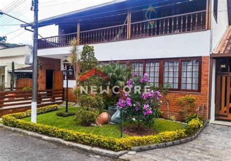 Casas em condomínio na Rua José Lins do Rego em Teresópolis Chaves na Mão