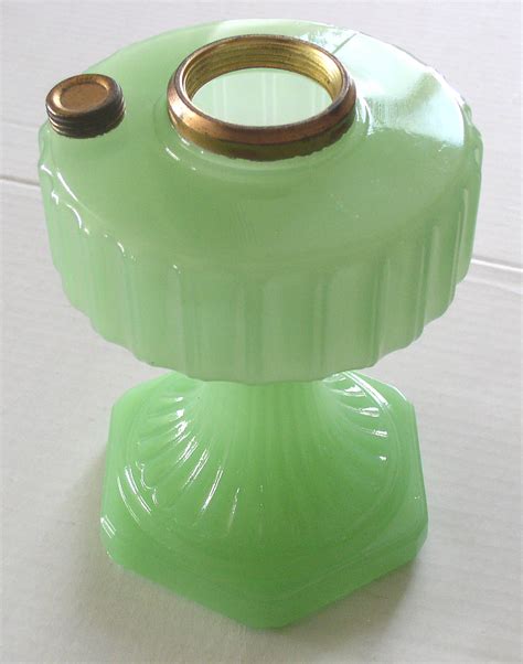 Aladdin Corinthian Apple Green Moonstone Oil Lamp Thingery Previews Postviews And Music