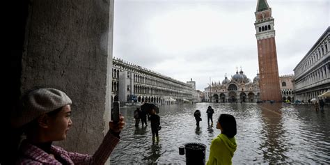 Italie Les Intemp Ries Persistent Dans Le Nord Venise Nouveau Sous