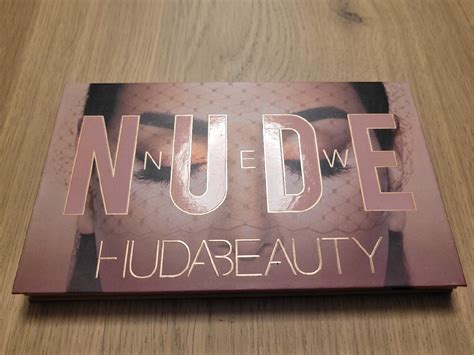 Paleta Cieni Huda Beauty Nude Lubna Opalenica Kup Teraz Na Allegro Lokalnie