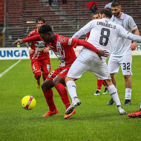 Mantova Tanti Gol E Un Punto Pesante Con La Pro Vercelli Cronaca