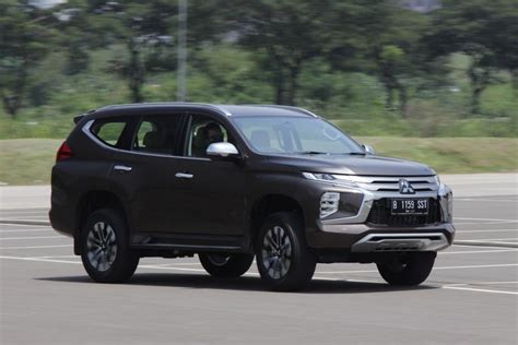 Foto Video Sensasi Coba Fitur New Pajero Sport Ultimate 4x2