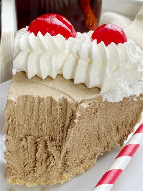 Creamy Cool Light Refreshing This Root Beer Float Pie Is The