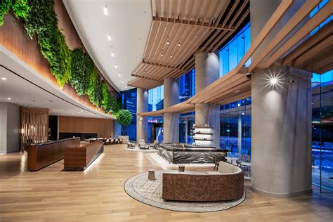 Jrm Construction West Rebrands Us Bank Towers Lobby And 54th Floor For