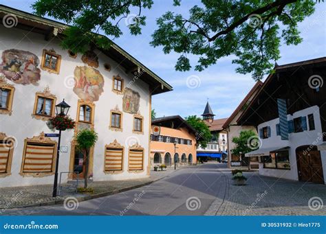 Oberammergau Deutschland Redaktionelles Stockfotografie Bild Von Ruhe