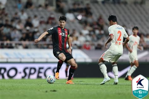 오피셜 기성용 드디어 Fc서울과 재계약 영국 가서도 고민했다 기동 매직만능 Key 시너지 예고 머니투데이