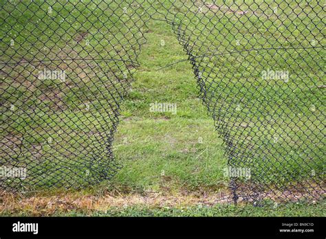 Broken Chain Link Fence Hi Res Stock Photography And Images Alamy