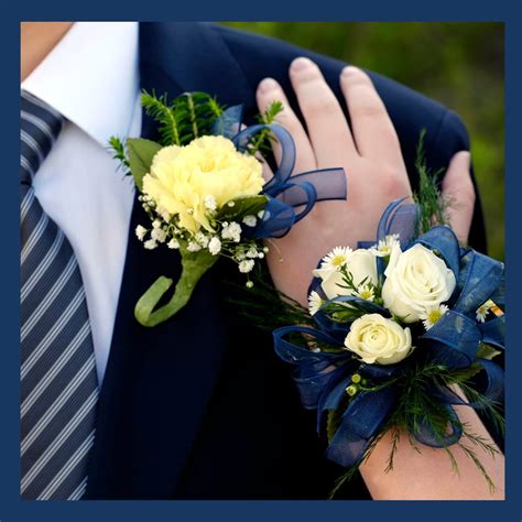 Homecoming Corsage Boutonnière Set by Impekable Flowers Event Design