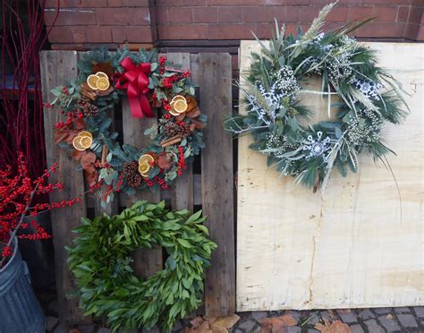 Christmas Wreaths In Islington Plant Lore