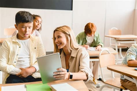 Qué Estudia la Psicología Educativa ISEC