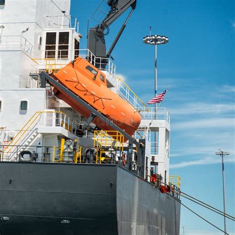 Orange Free Fall Life Boat For Emergency Crew Evacuation Installed On