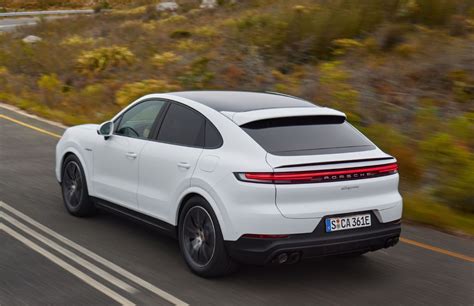 El renovado Porsche Cayenne Coupé se presenta más sofisticado