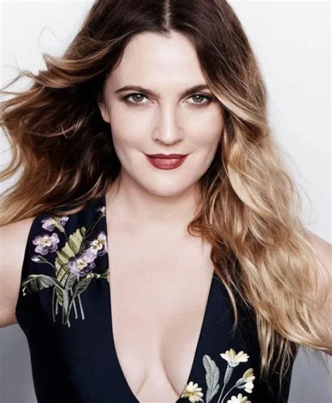 Drew Barrymore Bikini Pictures Hot Sexy Woophy