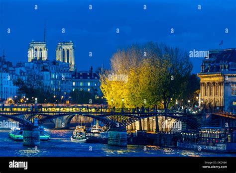 Paris, Night, France, Seine River Bridges at Dusk Scenics, Pont des ...