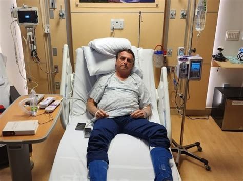 Ex Presidente Bolsonaro Posta Foto Em Hospital Nos EUA