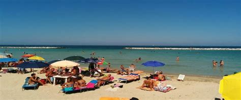 Pane E Pomodoro Beach