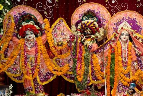 Janmashtami 2020 Chappan Bhog These 56 Items Offer To Lord Krishna In