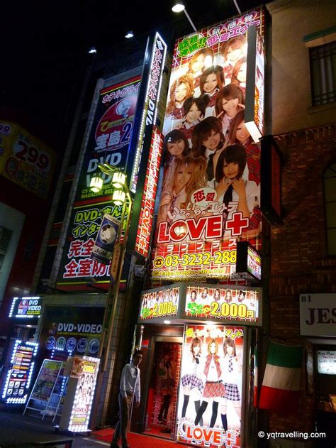 Exploring Tokyo S Red Light District At Night Yqtravelling Red Light District Tokyo Japan