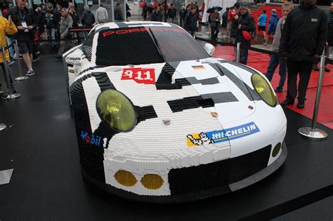 Rīgas e-Automobiļu Fabrika: Самый быстрый в мире конструктор Lego