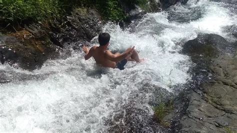 Pacu Adrenalin Dengan Perosotan Alami Di Lemukih Water Slide Ini Paket