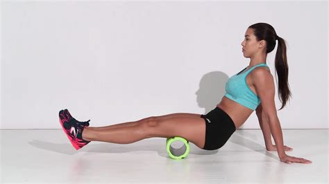 Foam Rolling What It Is Benefits And Best Moves