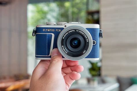 11 Affordable Vlogging Cameras With Flip Screens You Can Buy Today