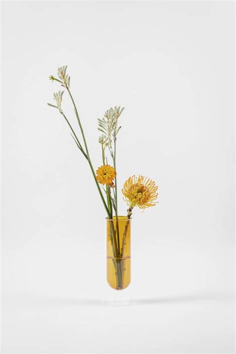 Studio About Flower Tube Vase H20 Cm Gul Vaser HJEM DK ApS