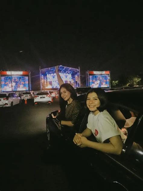 6 Potret Kebersamaan Artis Dan Anaknya Ini Disebut Mirip Bak Kakak Beradik Hot Liputan6