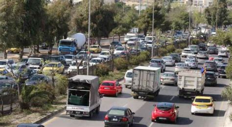 Two Vehicle Collision Causes Traffic Jam On Roya News