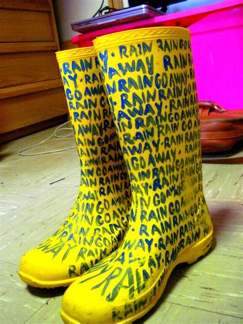 10 Diy Cute Rain Boots Makeover Top Dreamer