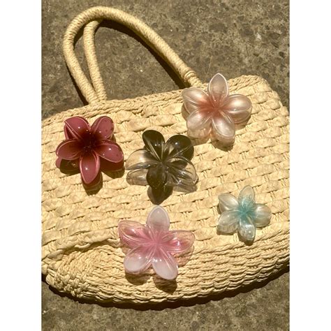 Kẹp hoa sứ tráng gương màu pastel tráng gương hot trend Shopee Việt Nam