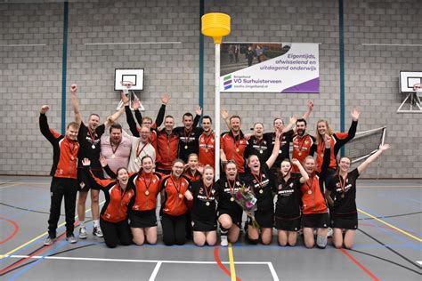 Korfballers Sparta Verslaan Dts In Harkema Schotklok Komt Naar