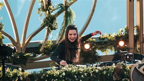 Amber Broos Tomorrowland Winter In Alpe Dhuez Techno In Mind