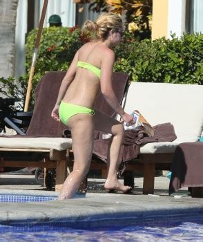 Amanda Bynes Poolside In A Bikini In Cabo San Lucas April LQ Ass Shots Phun Org Forum