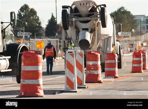 Cement mixer truck Stock Photo - Alamy