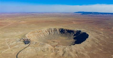 Meteor Crater Arizona: Where is it? How to visit it?