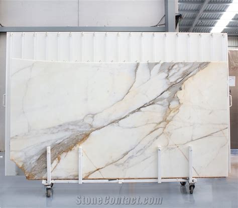 Calacatta Borghini Marble Slabs from Spain - StoneContact.com